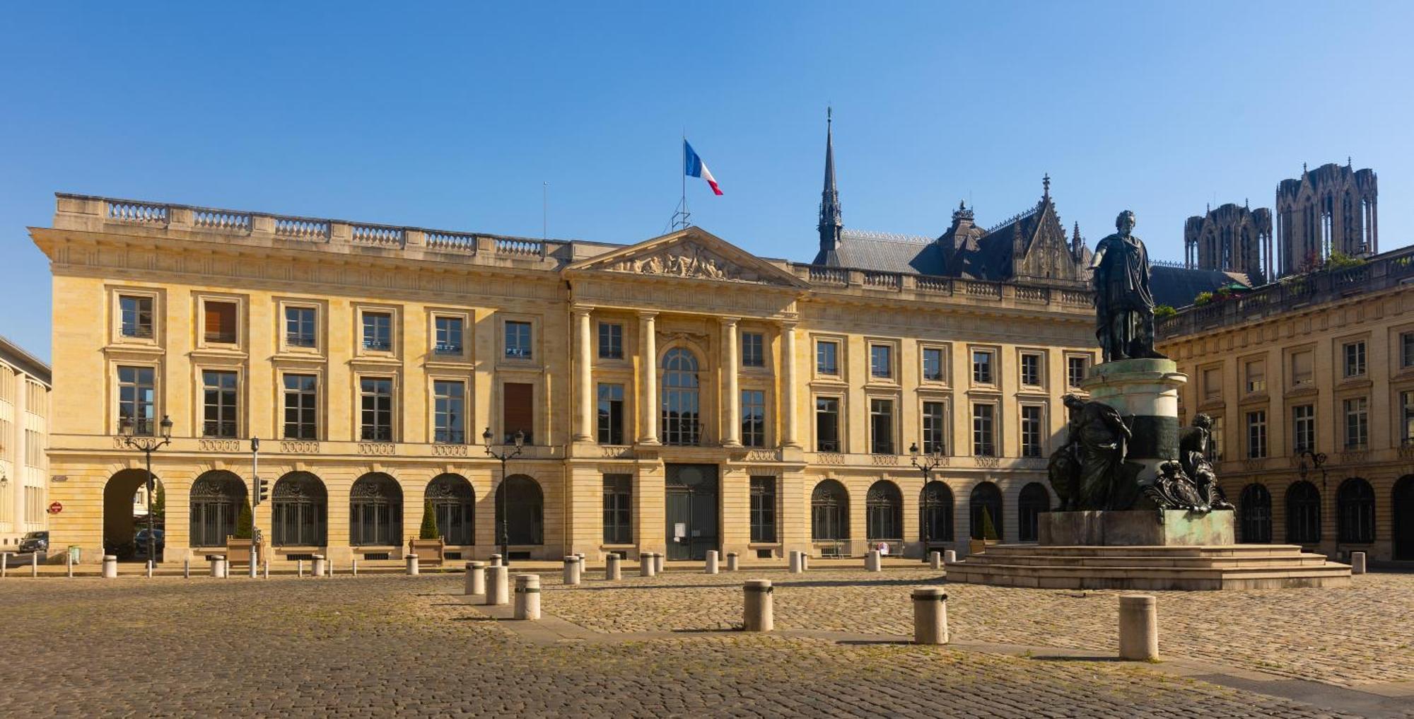 La Suite - Paisible Et A Deux Pas De La Gare Реймс Экстерьер фото